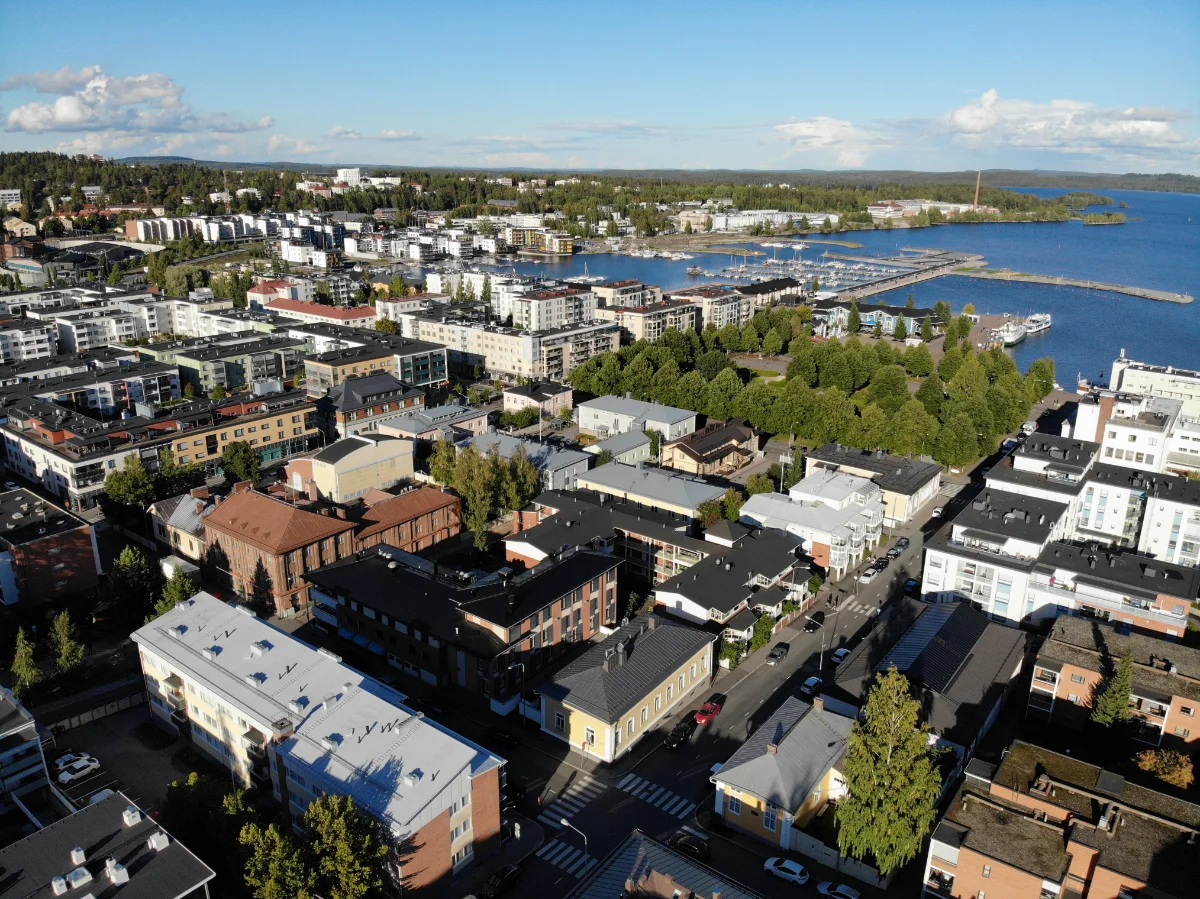 Hotelli Jahtihovi Kuopion keskustassa – ilmakuva