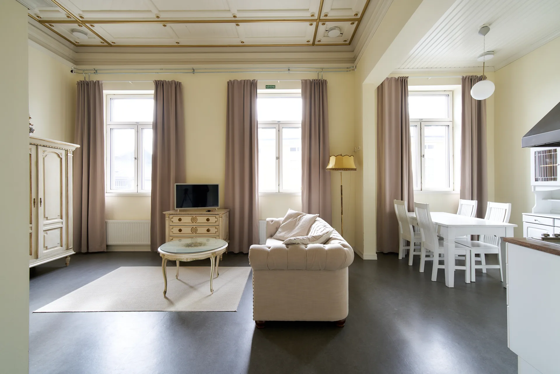 B4 – apartment view