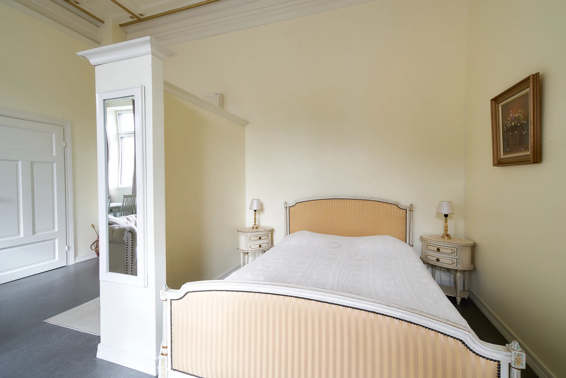 B4 – double bed